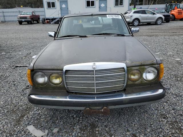 WDBAB30A8BB250911 - 1981 MERCEDES-BENZ 300 D GRAY photo 5