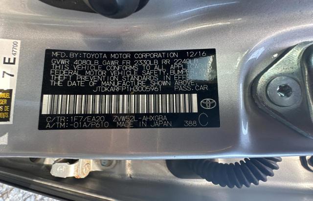 JTDKARFP1H3005961 - 2017 TOYOTA PRIUS PRIM 银色 照片 10