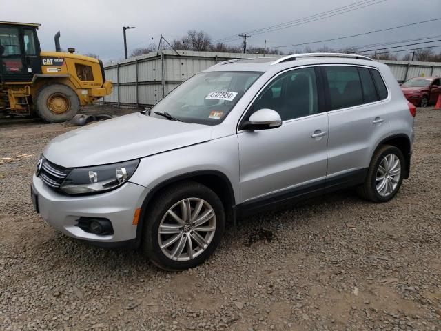 2015 VOLKSWAGEN TIGUAN S, 