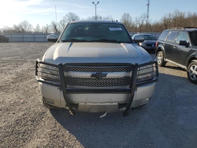 3GNFK22069G164589 - 2009 CHEVROLET AVALANCHE K1500 LT SILVER photo 5