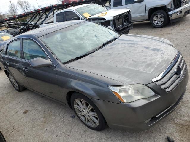 4T1BK36B95U006047 - 2005 TOYOTA AVALON XL GRAY photo 4