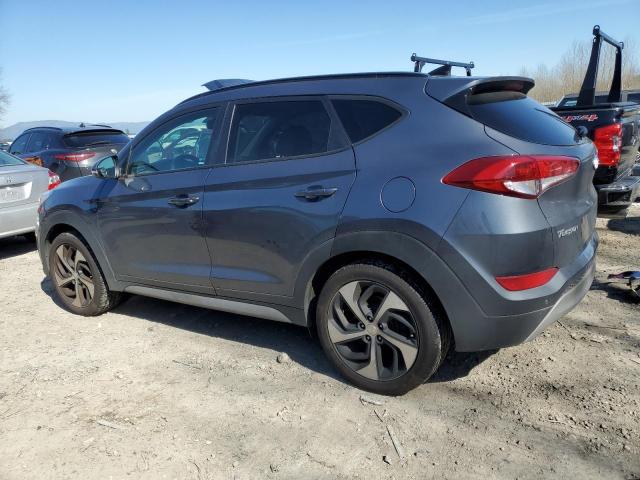 KM8J3CA21JU829999 - 2018 HYUNDAI TUCSON VALUE GRAY photo 2