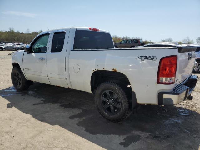 1GTR2VE35BZ401432 - 2011 GMC SIERRA K1500 SLE WHITE photo 2