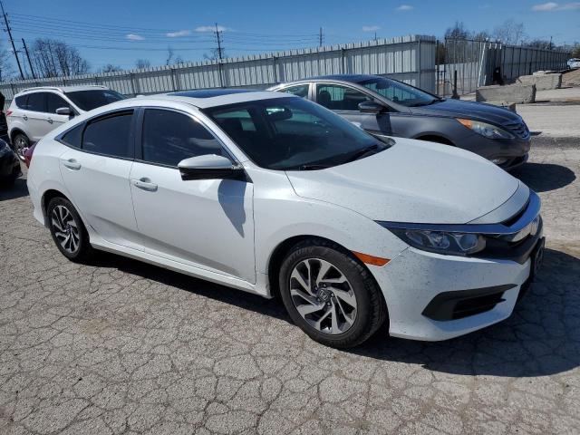 2HGFC2F78JH513836 - 2018 HONDA CIVIC EX WHITE photo 4