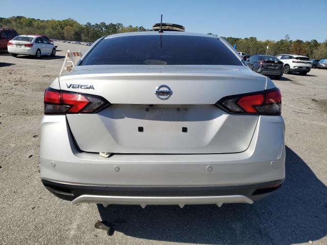 3N1CN8DV6NL824326 - 2022 NISSAN VERSA S SILVER photo 6