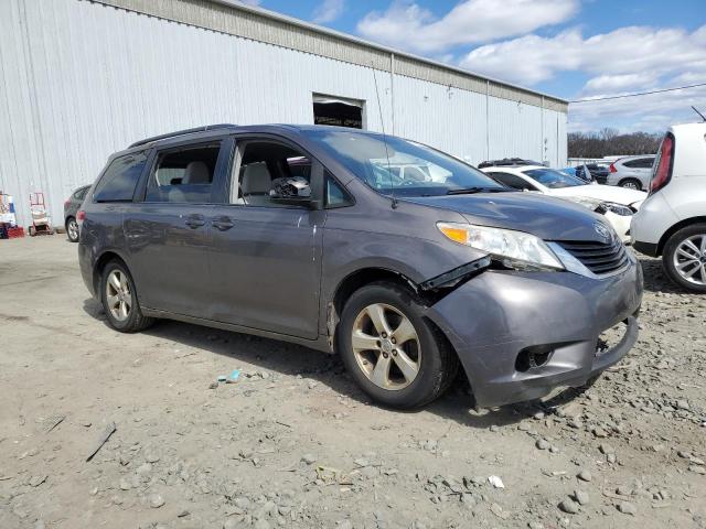 5TDKK3DC6DS325537 - 2013 TOYOTA SIENNA LE GRAY photo 4