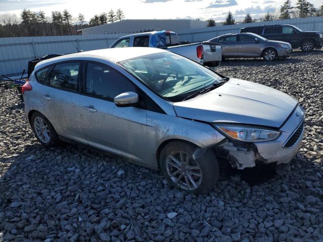 1FADP3K2XGL239955 - 2016 FORD FOCUS SE SILVER photo 4