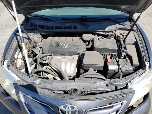 4T4BF3EKXAR016768 - 2010 TOYOTA CAMRY BASE GRAY photo 11