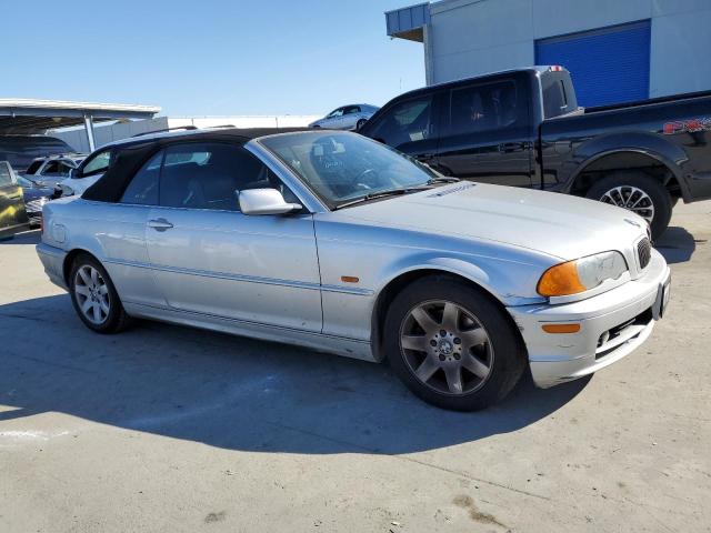 WBABS33451JY52050 - 2001 BMW 325 CI SILVER photo 4