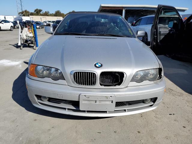 WBABS33451JY52050 - 2001 BMW 325 CI SILVER photo 5