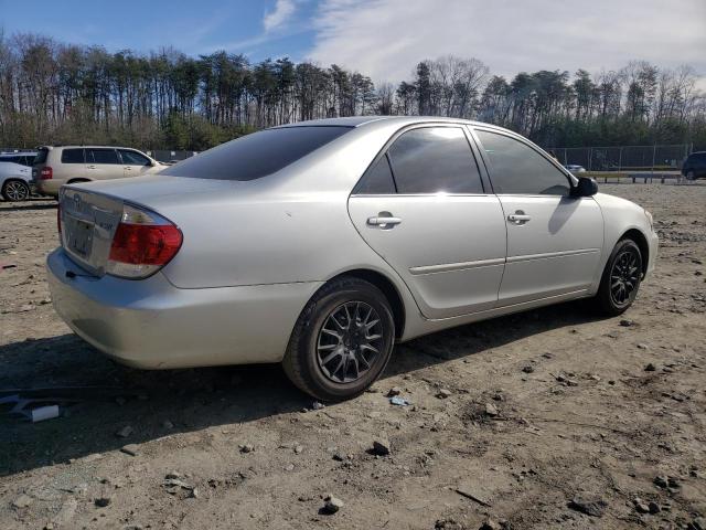 4T1BE32K15U088174 - 2005 TOYOTA CAMRY LE SILVER photo 3