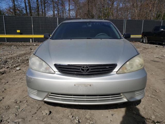 4T1BE32K15U088174 - 2005 TOYOTA CAMRY LE SILVER photo 5