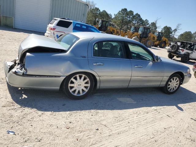 1LNHM82V76Y613155 - 2006 LINCOLN TOWN CAR SIGNATURE LIMITED SILVER photo 3