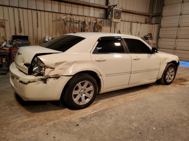 2C3LA43R17H877151 - 2007 CHRYSLER 300 CREAM photo 3