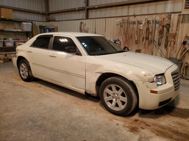 2C3LA43R17H877151 - 2007 CHRYSLER 300 CREAM photo 4