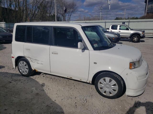 JTLKT324164111079 - 2006 TOYOTA SCION XB WHITE photo 4