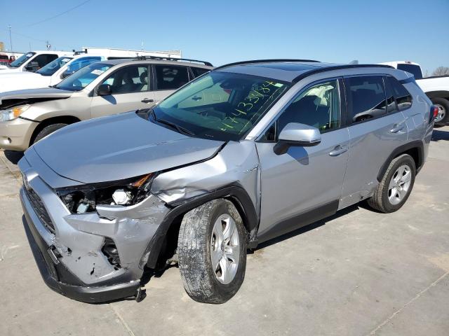 JTMR6RFV3MD010470 - 2021 TOYOTA RAV4 XLE SILVER photo 1