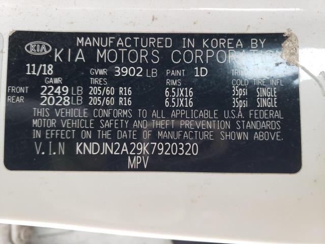 KNDJN2A29K7920320 - 2019 KIA SOUL WHITE photo 12