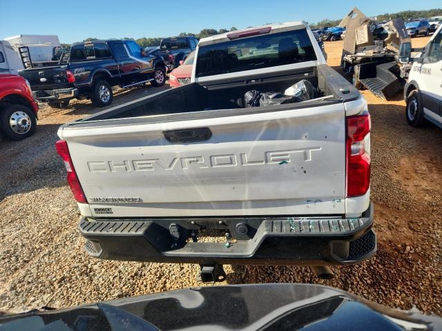 1GC2WLE77NF197252 - 2022 CHEVROLET SILVERADO C2500 HEAVY DUTY WHITE photo 6