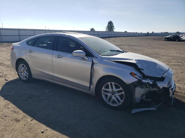 3FA6P0HD7GR387689 - 2016 FORD FUSION SE SILVER photo 4