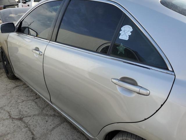 4T1BF3EKXAU071831 - 2010 TOYOTA CAMRY BASE 银色 照片 8