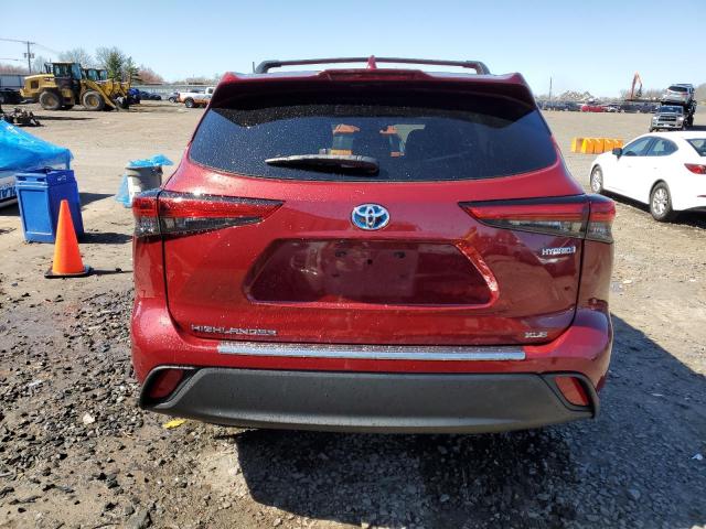 5TDGBRCH4MS049073 - 2021 TOYOTA HIGHLANDER HYBRID XLE BURGUNDY photo 6