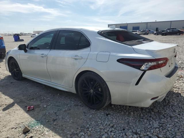 4T1K31AKXNU593061 - 2022 TOYOTA CAMRY XSE WHITE photo 2