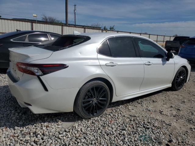 4T1K31AKXNU593061 - 2022 TOYOTA CAMRY XSE WHITE photo 3