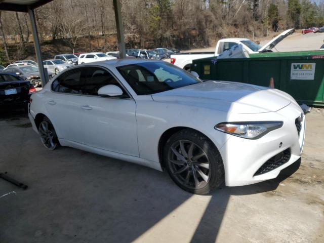 ZARFAEDN1H7535258 - 2017 ALFA ROMEO GIULIA Q4 白色 照片 4