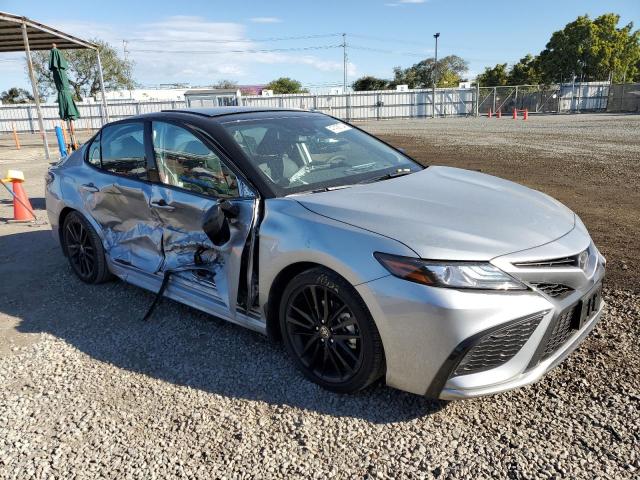 4T1KZ1AK1PU078189 - 2023 TOYOTA CAMRY TRD SILVER photo 4