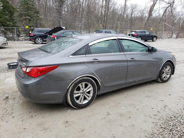 5NPEB4AC8DH717691 - 2013 HYUNDAI SONATA GLS GRAY photo 3