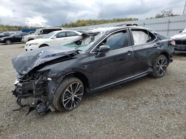 4T1B11HK0JU656397 - 2018 TOYOTA CAMRY L BLACK photo 1