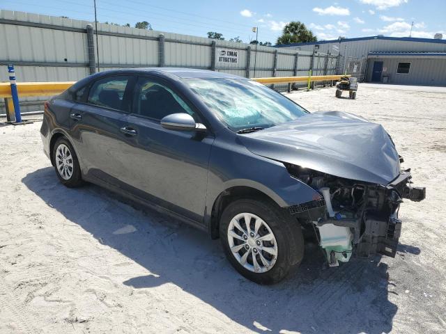 3KPF24AD3PE677946 - 2023 KIA FORTE LX GRAY photo 4