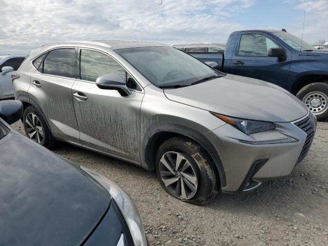 JTJBARBZ3J2150788 - 2018 LEXUS NX 300 BASE ნაცრისფერი ფოტო 4