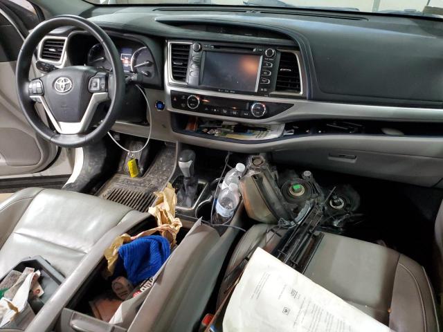 5TDJKRFH5GS276410 - 2016 TOYOTA HIGHLANDER XLE 白色 照片 8