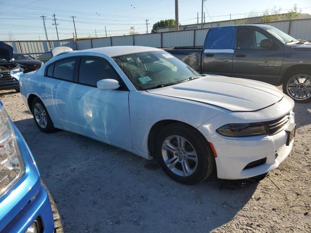 2C3CDXBG0FH794866 - 2015 DODGE CHARGER SE WHITE photo 4