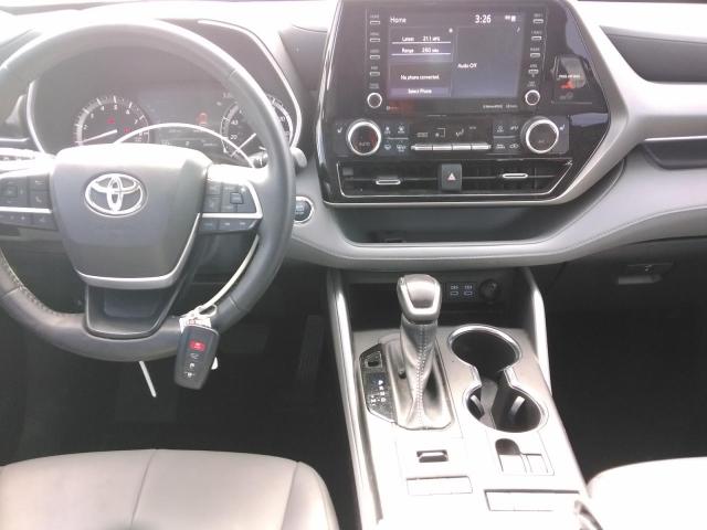 5TDGZRBH0NS238351 - 2022 TOYOTA HIGHLANDER XLE Schwarz Foto 8