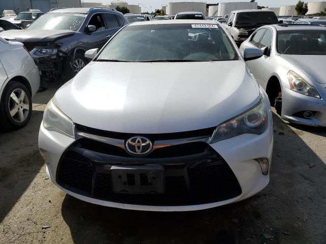 4T1BF1FK2GU140541 - 2016 TOYOTA CAMRY LE WHITE photo 5