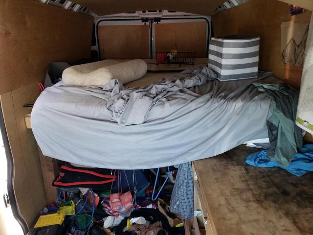 3C6TRVDGXJE156392 - 2018 RAM PROMASTER 2500 HIGH WHITE photo 10