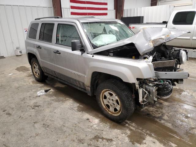 1C4NJPBA6GD783412 - 2016 JEEP PATRIOT SPORT SILVER photo 4