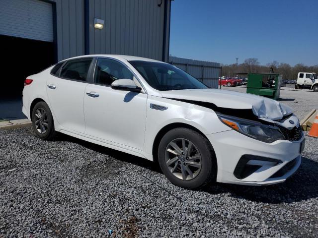 5XXGT4L32KG374159 - 2019 KIA OPTIMA LX WHITE photo 4