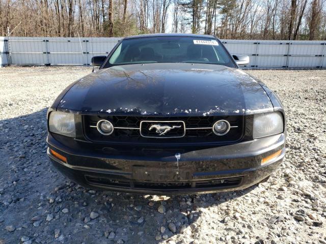 1ZVHT80N285152510 - 2008 FORD MUSTANG BLACK photo 5