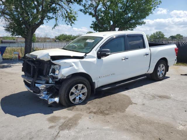 1N6AA1E60JN514579 - 2018 NISSAN TITAN SV WHITE photo 1