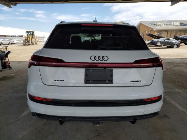 WA1VABGE8NB024505 - 2022 AUDI E-TRON CHRONOS WHITE photo 6