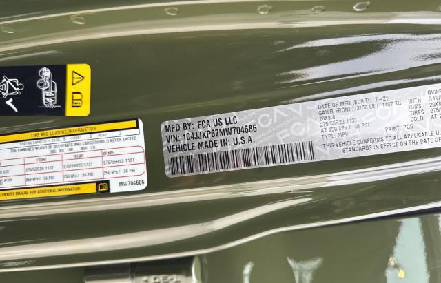 1C4JJXP67MW704686 - 2021 JEEP WRANGLER U SAHARA 4XE GREEN photo 10