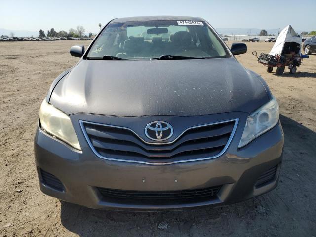 4T4BF3EK8BR124176 - 2011 TOYOTA CAMRY BASE GRAY photo 5