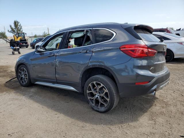 WBXJG9C00L5P46376 - 2020 BMW X1 XDRIVE28I GRAY photo 2