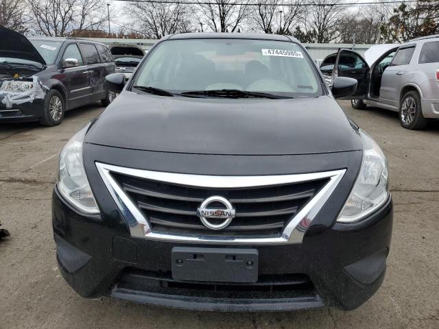 3N1CN7AP8KL864306 - 2019 NISSAN VERSA S Negro foto 5