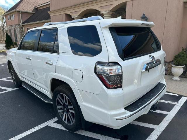 JTEBU5JRXK5629399 - 2019 TOYOTA 4RUNNER SR5 WHITE photo 2