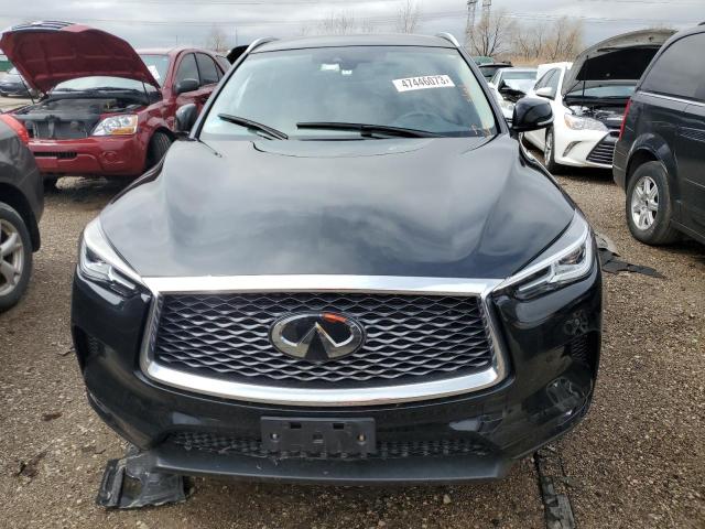 3PCAJ5M32KF146925 - 2019 INFINITI QX50 ESSENTIAL BLACK photo 5